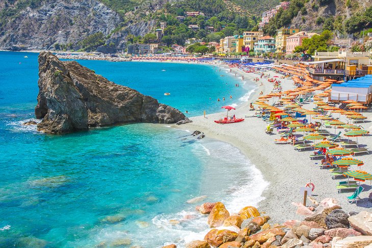 Picturesque coastal village of Monterosso al Mare, Cinque Terre