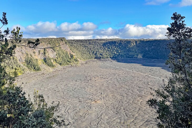 Keanakākoʻi Crater Overlook Trail