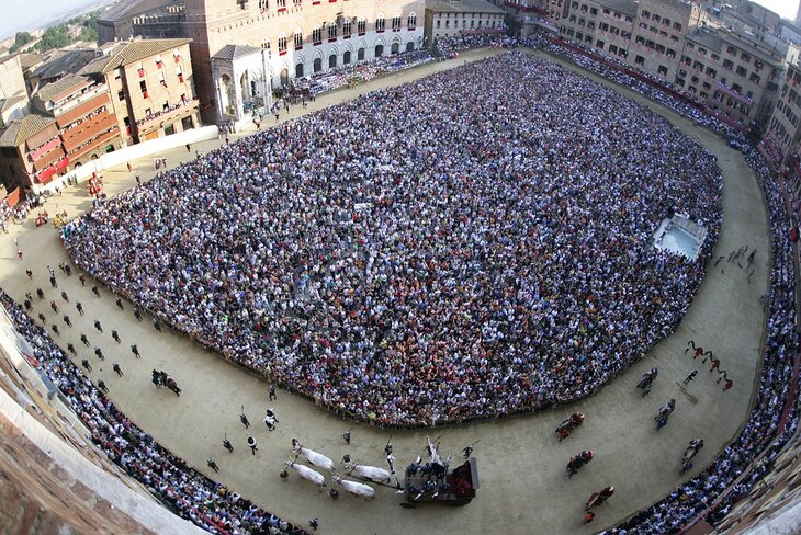 Aerial view of Il Palio (Horse Race)