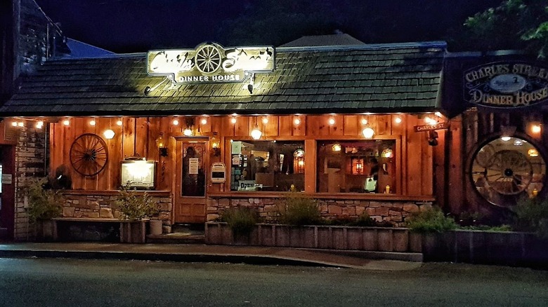 The facade of Charles Street Dinner House, a steakhouse in Mariposa, California