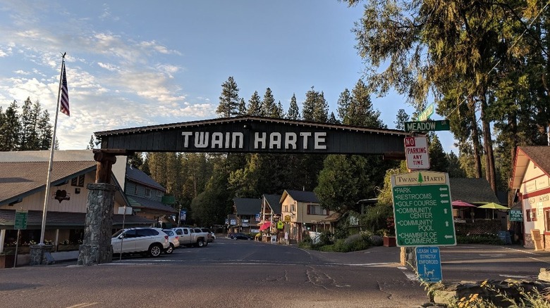 Signage and the gateway to the small town of Twain Harte, California