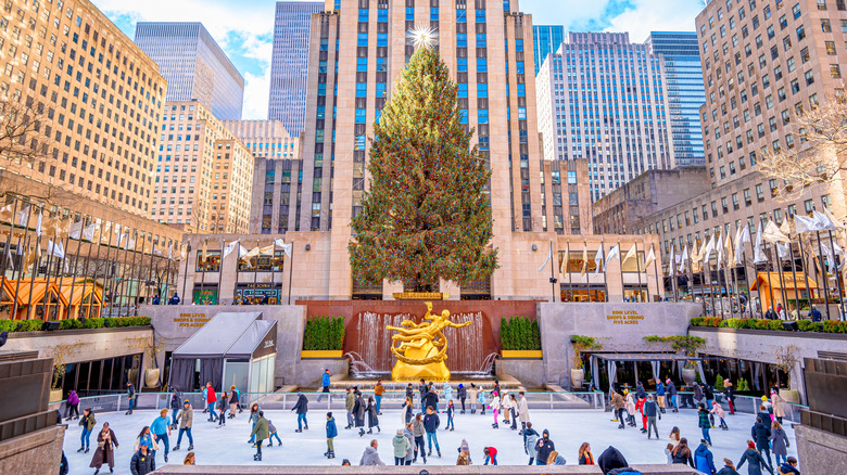 Rockefeller Center Christmas Tree and ice skating rink