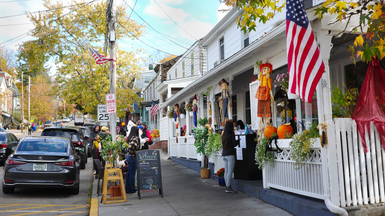 People shopping in Cold Spring during autumn