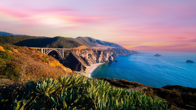 Bixby Bridge in Big Sur, California, at sunset