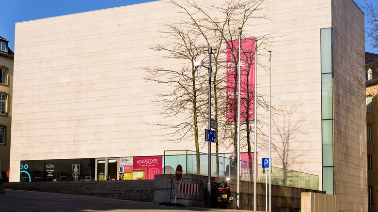 Exterior of National Museum of Archaeology, History and Art