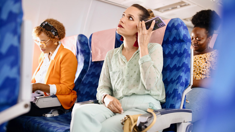 A row on an aircraft with an open middle seat