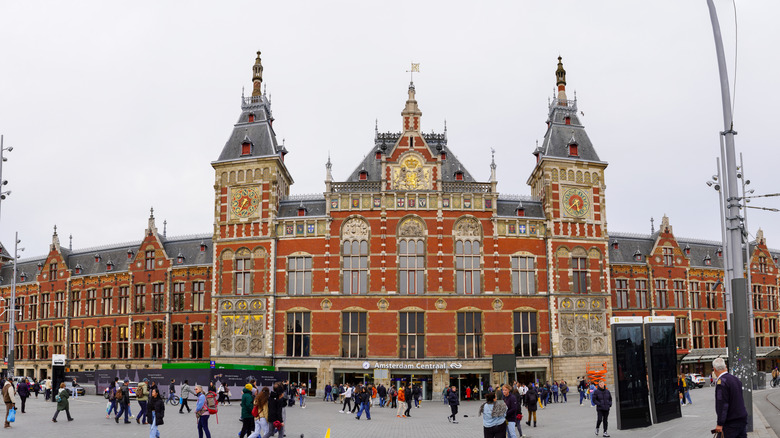 Royal Palace in Dam Square exterior