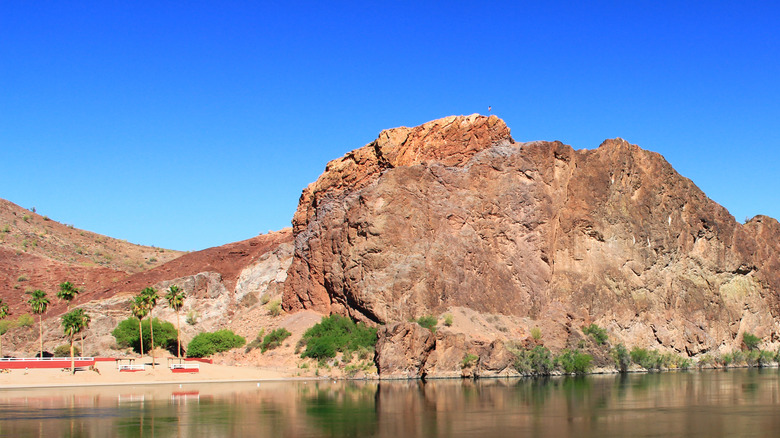 A cliff along a California beach in the Parker Strip outside of Parker, Arizona