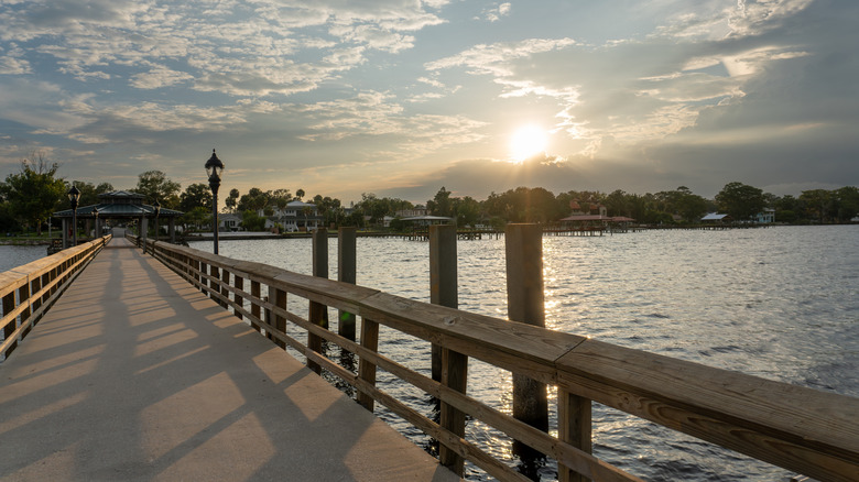 A public fishing pier and boat dock in Green Cove Springs, Florida