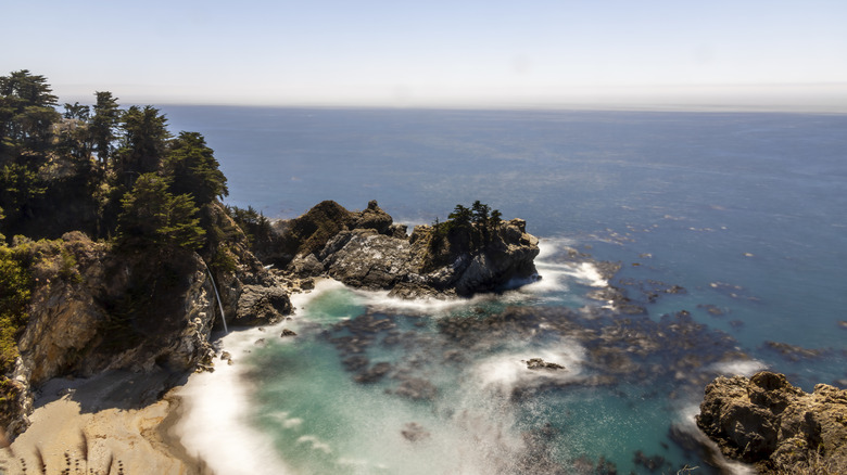 Coastal views of Big Sur and Julia Pfeiffer Burns State Park