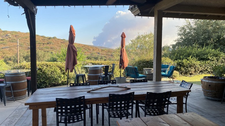 An outdoor table at Ramona Ranch Winery in Ramona, California