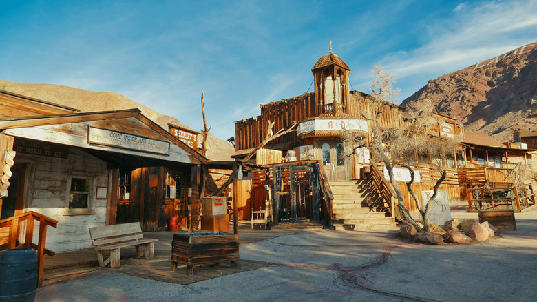 The exterior of several buildings in Calico Ghost Town Regional Park, Yermo, CA, US.