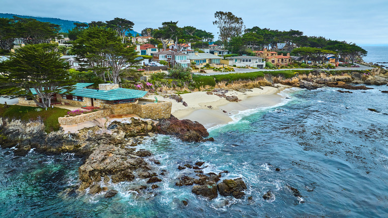 Beautiful houses along the beach in Carmel-by-the-Sea, California
