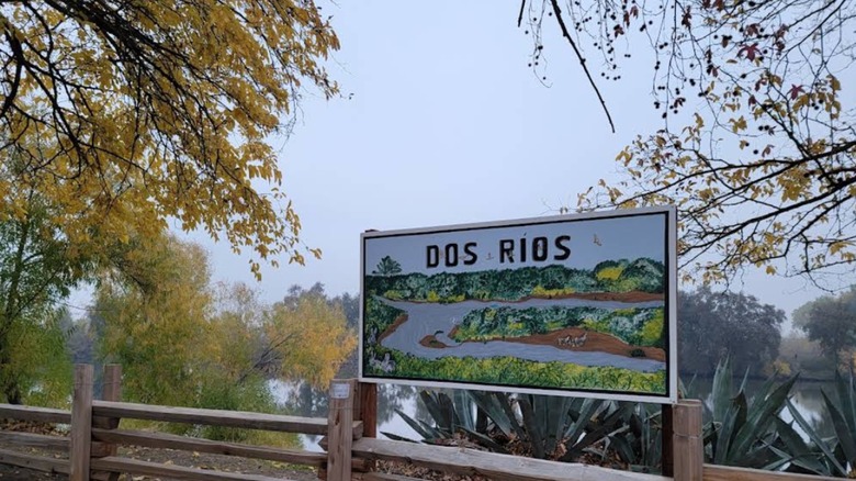 A sign for Dos Rios State Park