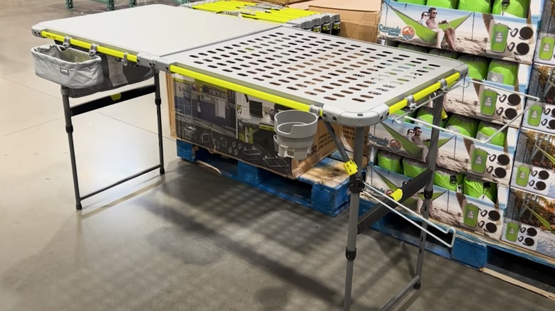 CORE FlexRail table on display in store