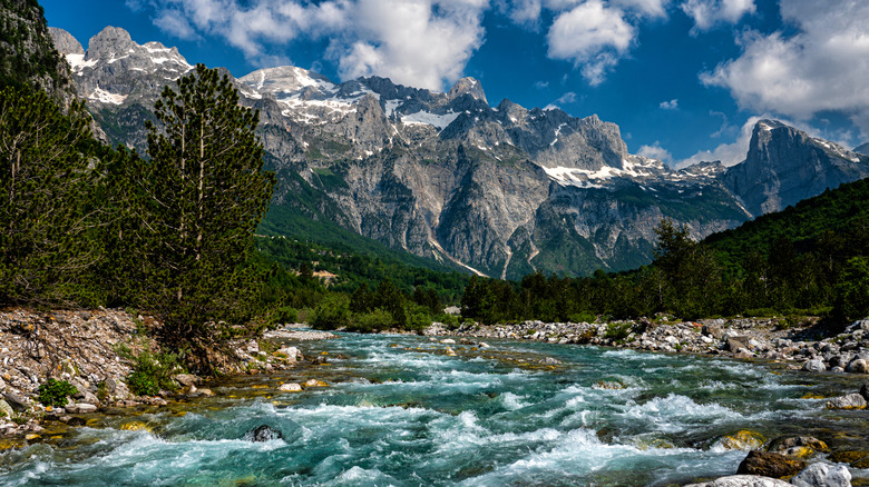 Waters and mountains in Theth National Park