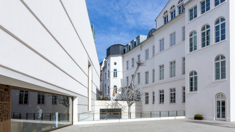 Exterior of Jewish Museum building