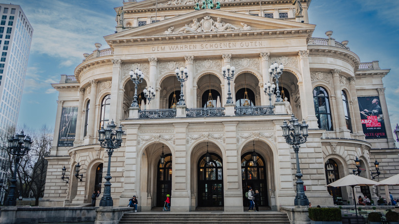 Front facade of Alte Oper