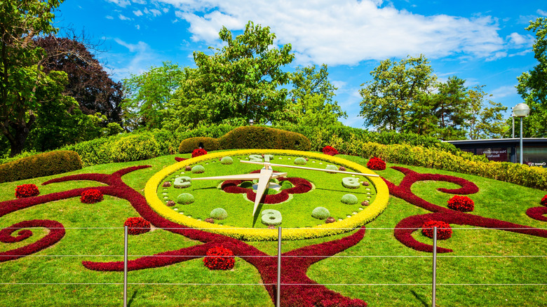 Geneva's L'horloge Fleurie in the Jardin Anglais on a sunny day