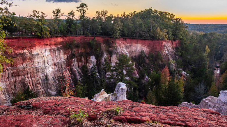 A Sunset view from the rim of Providence Canyon State Park