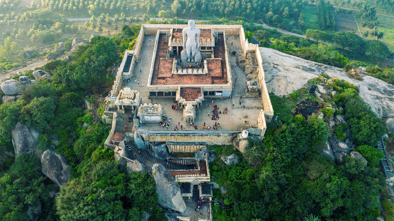 A drone shot of Vindhyagiri Hill in Shravanabelagola