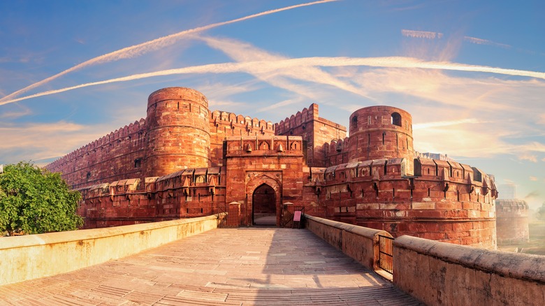 Front view of the main entrance to the Agra Fort