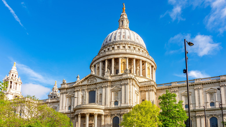The dome of St Paul's Cathedral in the sunshine
