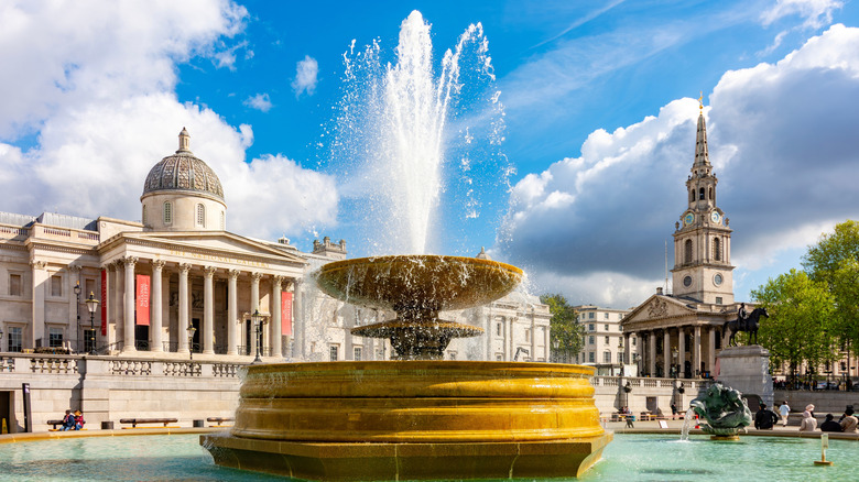 Fountain on Trafalgar square with the National Gallery behind