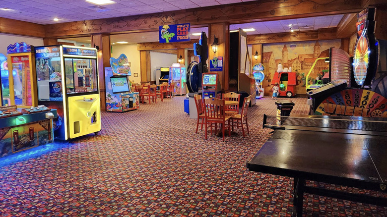 The inside of the Family Fun Center arcade at the Bavarian Inn Lodge