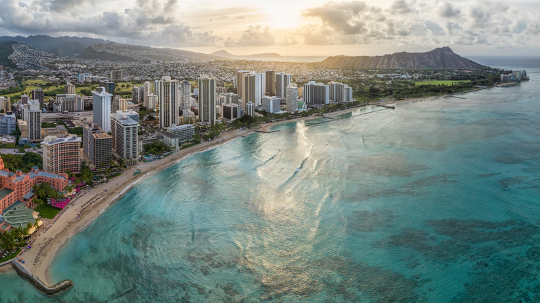 Sunrise over Waikiki Beach in Honolulu, Hawaii