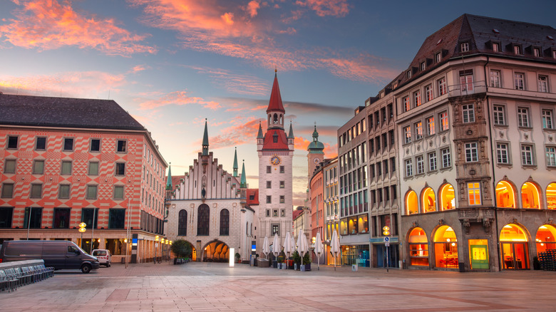 Old Town Hall in Marienplatz, Munich, at sunrise
