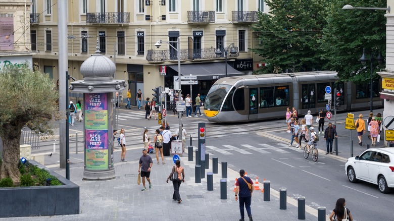 People walking on Avenue Jean Médecin