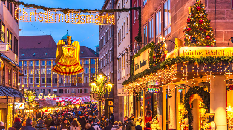 The Christmas market in Hauptmarkt, Nuremberg