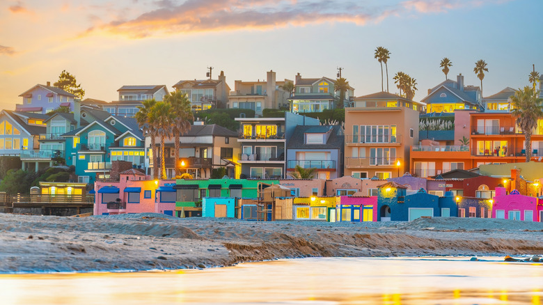 Houses and the beachfront cityscape of Capitola, California
