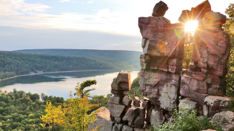 The sunset at Devil's Lake State Park from Devil's Door