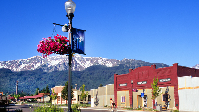 Walowa Mountains view at a downtown street in Joseph, Oregon