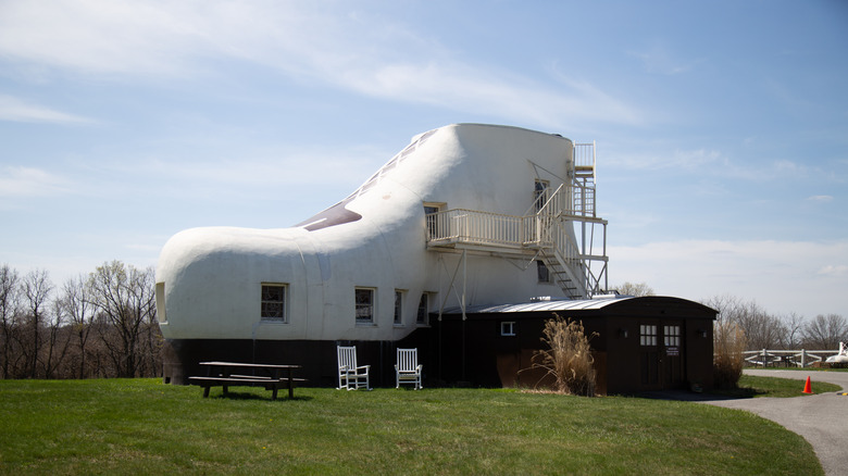 The Haines Shoe House on the Lincoln Highway in Pennsylvania