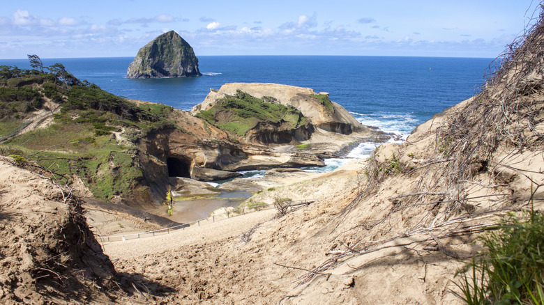 Cape Kiwanda and Chief Kiawanda Rock near Pacific City and Tillamook, Oregon
