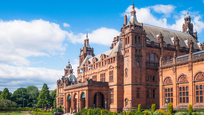 The main entrance to the Kelvingrove Art Gallery and Museum.