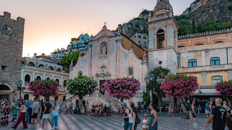 View of Chiesa di San Giuseppe along Corso Umberto, Taormina
