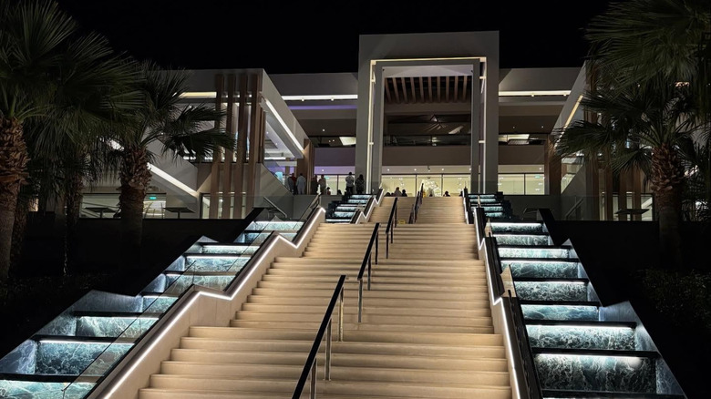 Outdoor Mayia Exclusive Resort & Spa at night