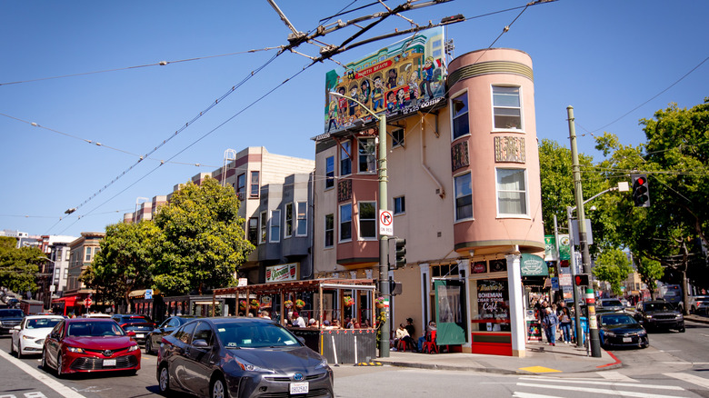 View of Little Italy, the North Beach neighborhood of Little Italy, San Francisco, a vibrant neighborhood steeped in history, culture, and delicious Italian cuisine.