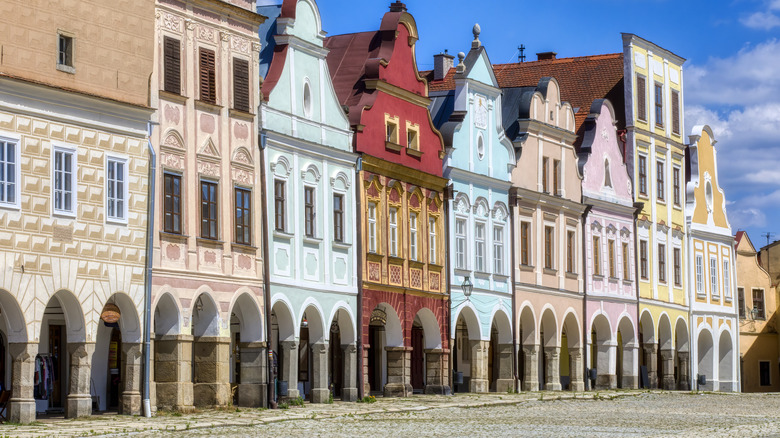 Colorful buildings line the main square of Telč, Czechia