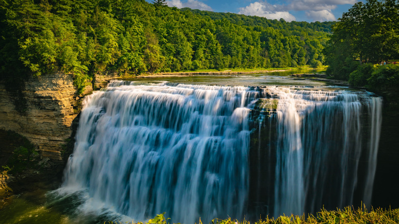 Middle Falls at New York's Letchworth State Park