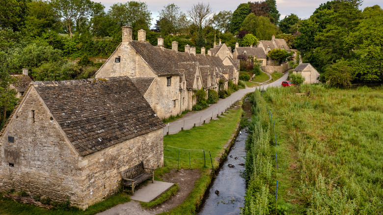 The picturesque cottages of Arlington Row in Bibury, England.