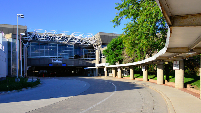 Exterior of Milwaukee Mitchell International Airport