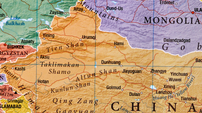A map of northwest China, Including Xinjiang and countries that China borders