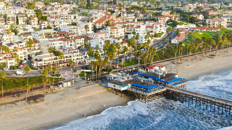 Aerial view of San Clemente Pier with the beach and coastline.