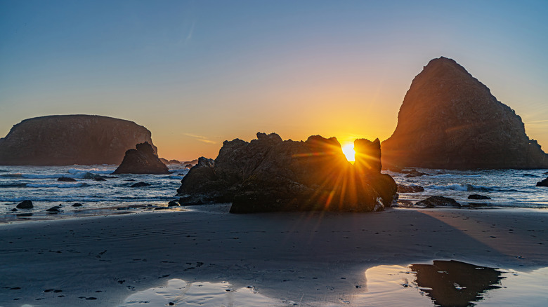 A golden hour sunset photo in Brookings, Oregon
