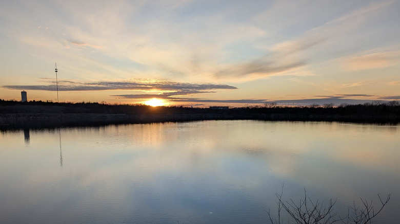 A sunset over Lake Lehigh at Lehigh Portland State Park in Kansas